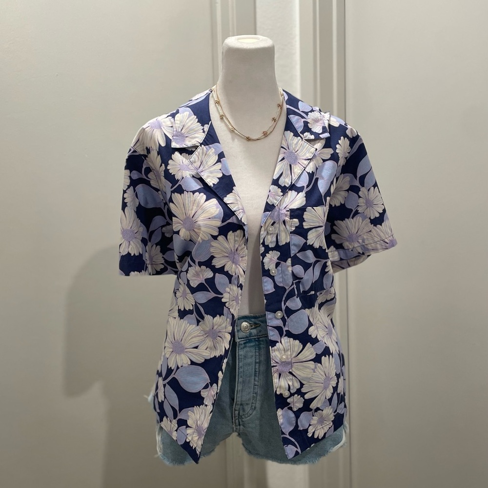 NWT Gap Blue & Purple Floral Print Button-Down Collared Short Sleeve Shirt - L